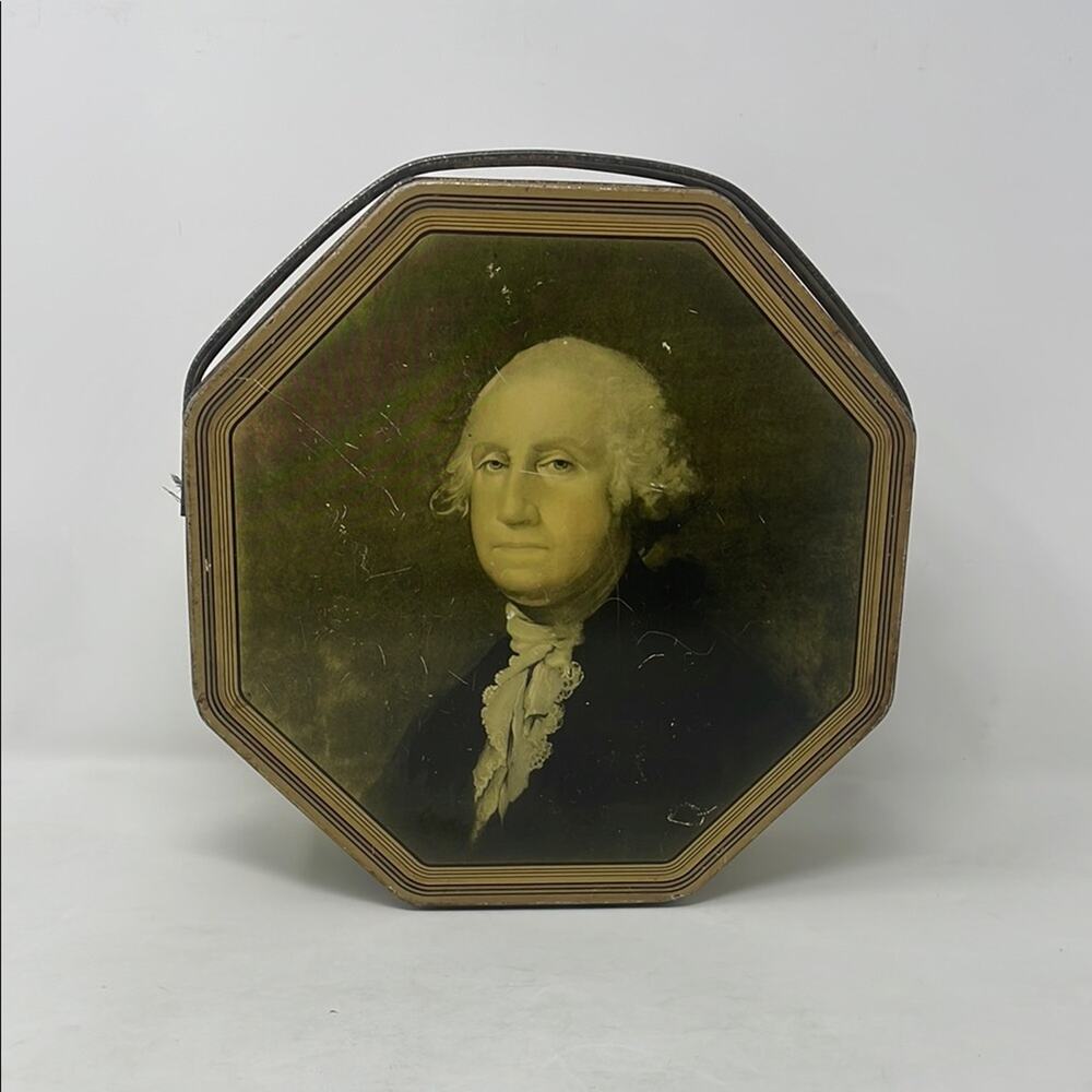 Vintage Made in the USA Loose-Wiles Biscuit Company George Washington Tin